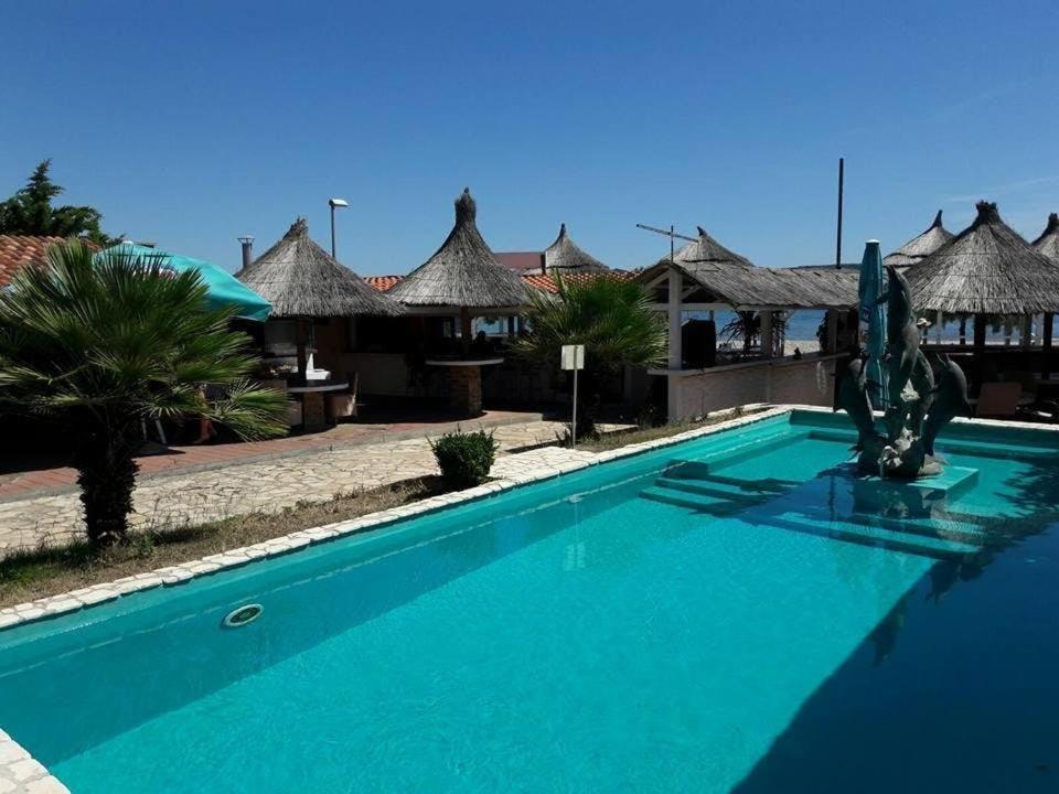 Tribunia Beach Hotel Tribalj Kültér fotó